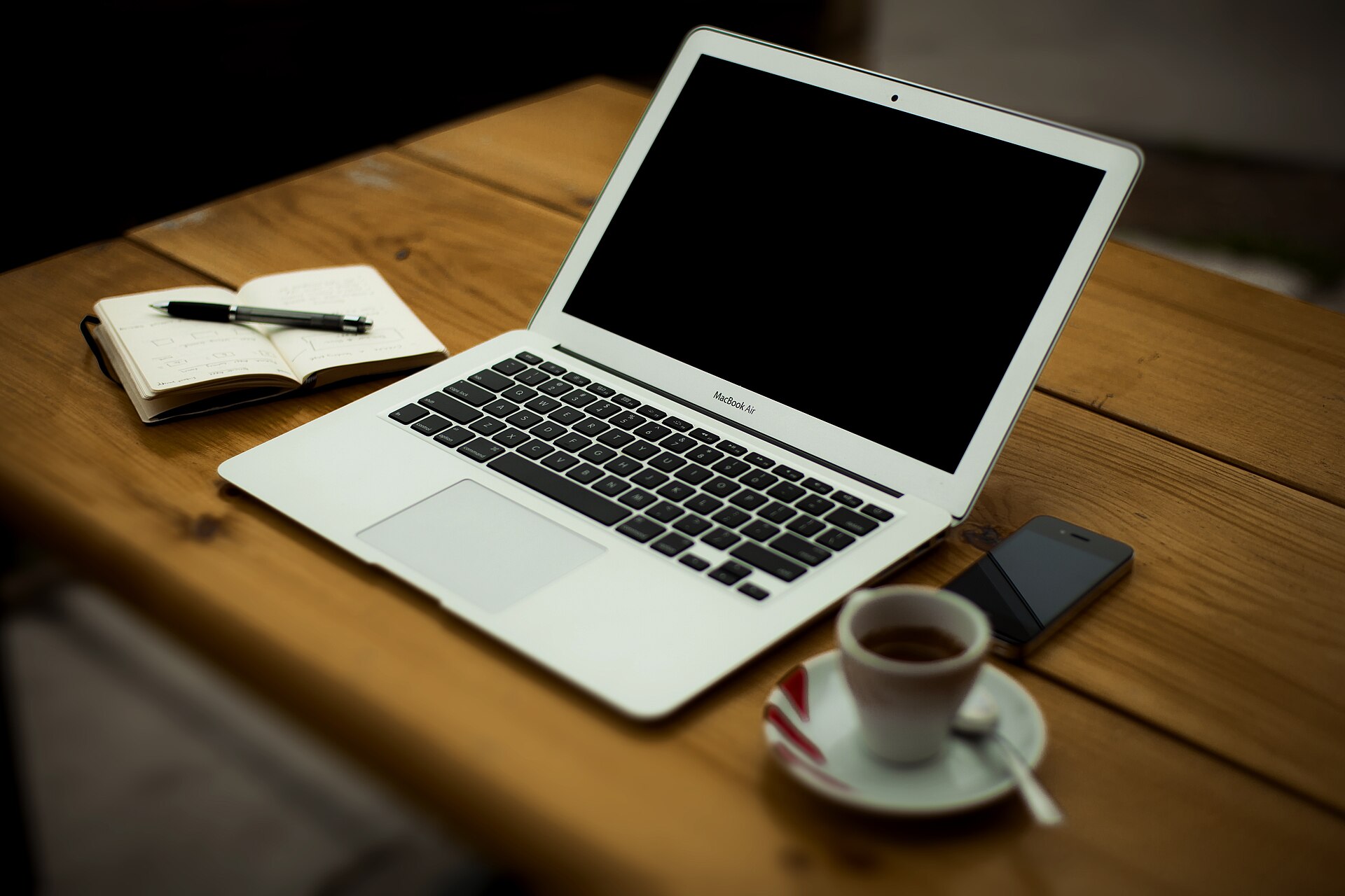 do I need an LLC as a freelancer working at a home office desk